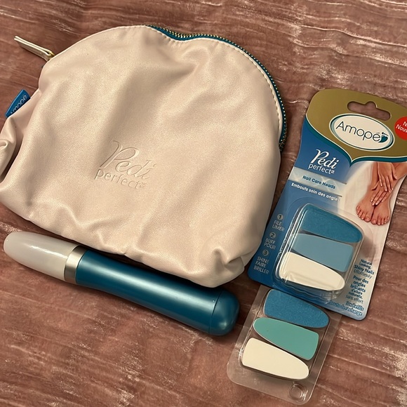 Amope Manicure Set - Picture 4 of 6